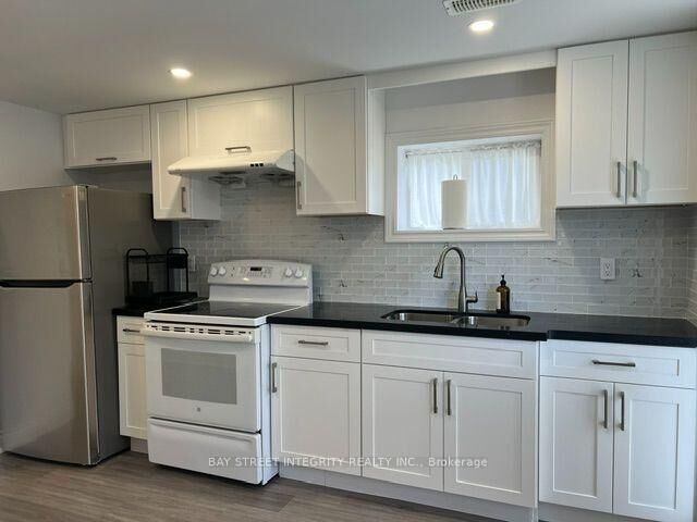 Property Photo:  4736 Wild Rose Street  ON L5M 5M6 