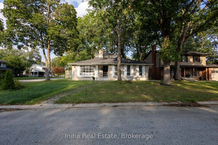Property Photo:  3400 St Patrick's Drive  ON N9E 3H4 