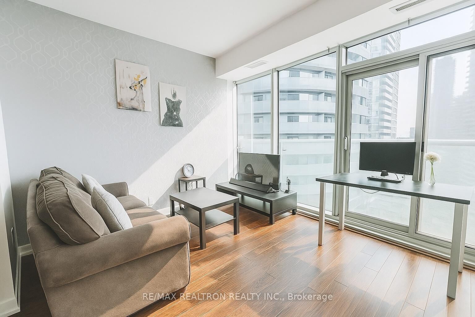 Property Photo:  12 York Street 3301  ON M5J 2Z2 