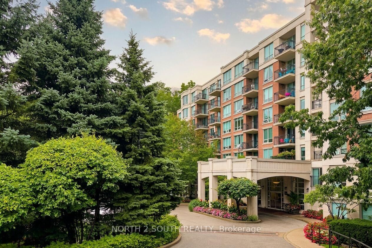 Property Photo:  38 William Carson Crescent 116  ON M2P 2H2 