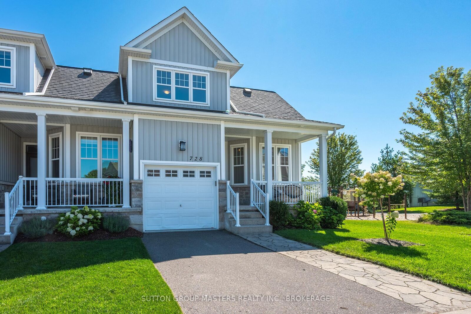 Property Photo:  728 Newmarket Lane  ON K7K 6K7 