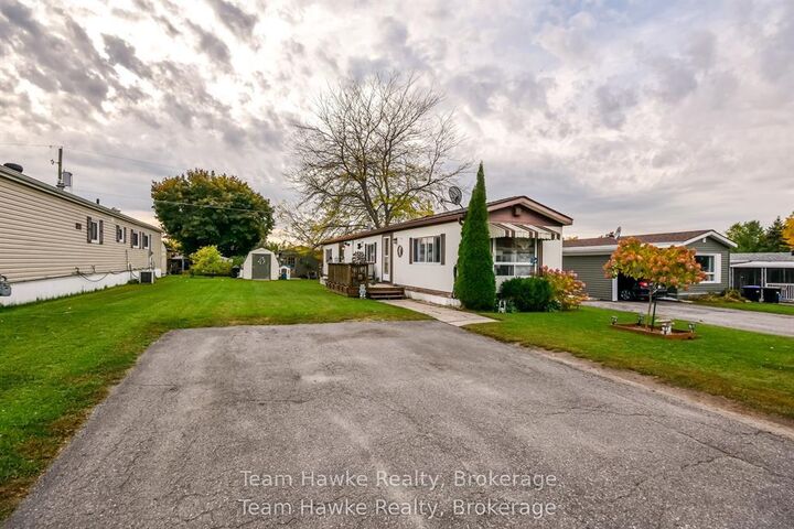 Property Photo:  48 Northland Drive  ON L4R 5B5 