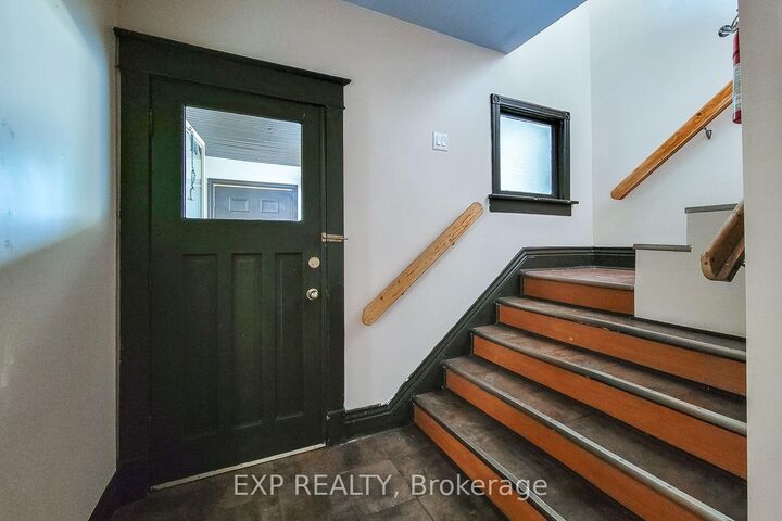 Property Photo:  6133 Prospect Street Upper  ON L2G 1G9 