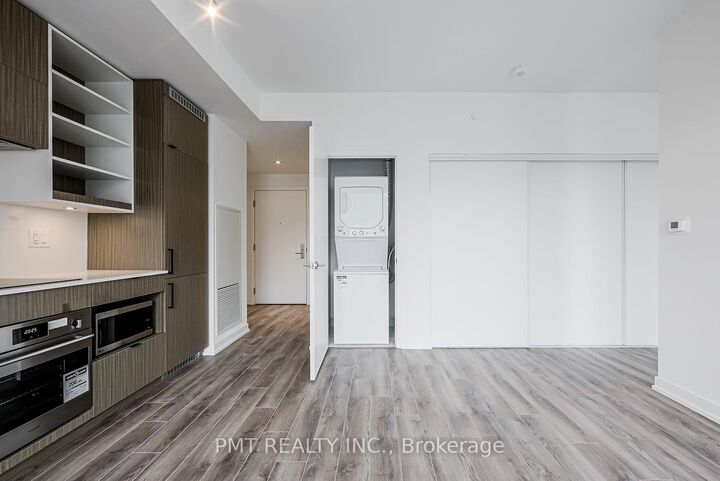 Property Photo:  20 Edward Street 1901  ON M5G 0C5 
