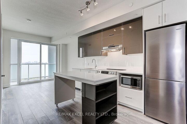 Property Photo:  188 Fairview Mall Drive 1710  ON M2J 0H7 