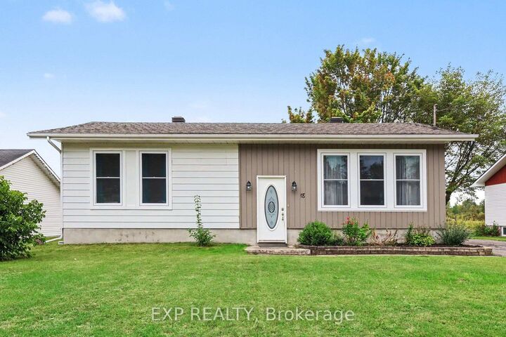 Property Photo:  18 Centre Street  ON K0A 1E0 