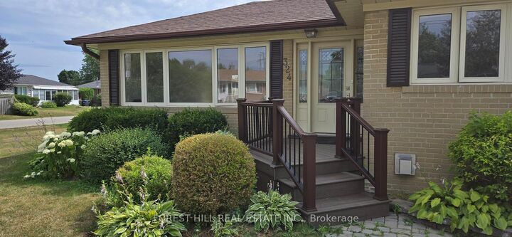 Property Photo: 324 Henderson Street ON L7E 4X7