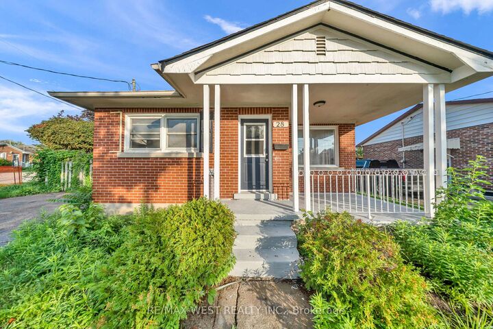 Property Photo: 28 Donley Street ON N2M 3P1