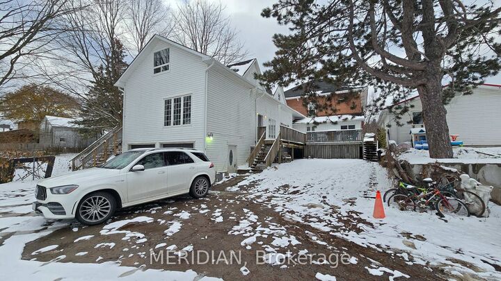Property Photo:  4243 7 Highway B  ON K0L 2V0 