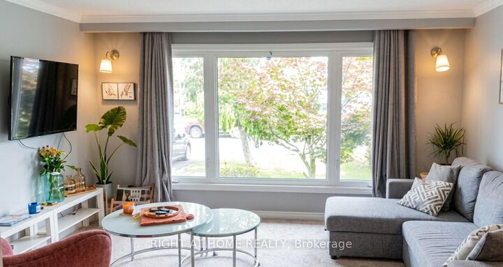 Property Photo:  14 Canterbury Drive  ON L2P 3M7 