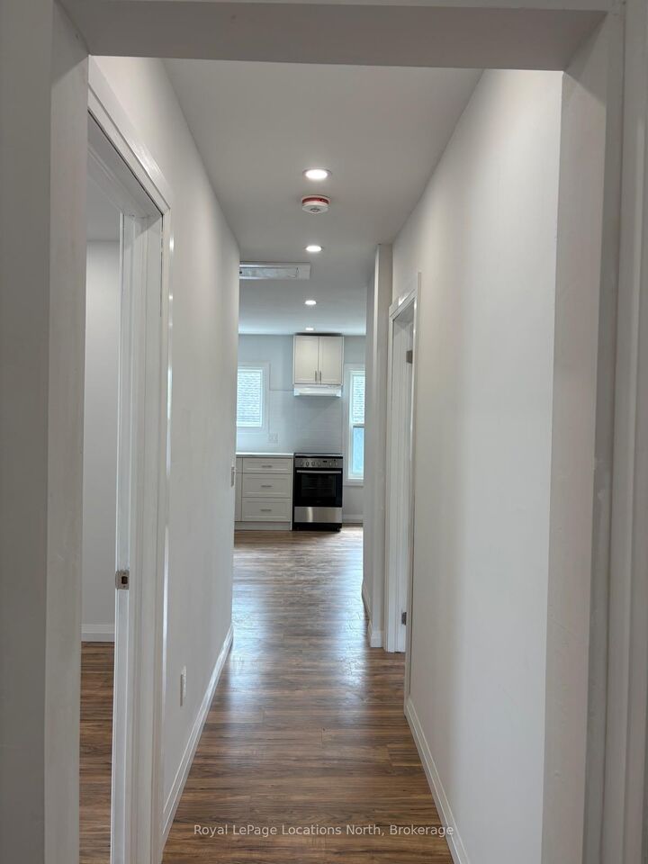 Property Photo:  150 13th Street W 1  ON N4K 3W4 
