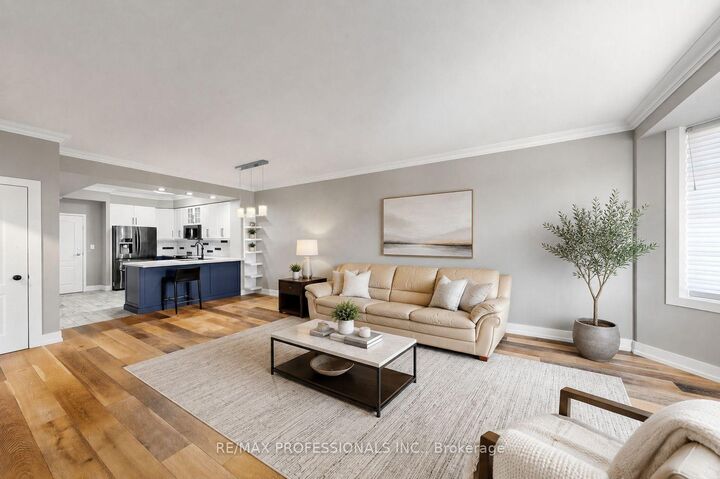 Property Photo:  3531 Lake Shore Boulevard W 206  ON M8W 1P4 