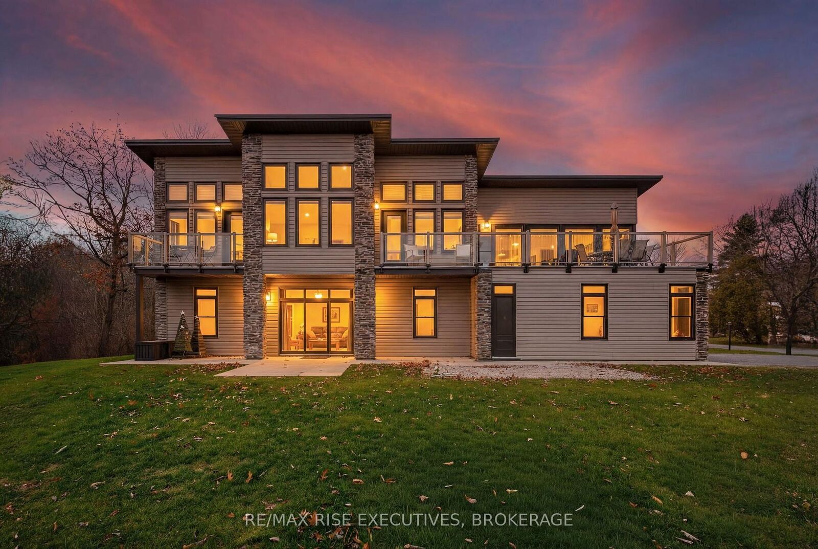 Property Photo:  4646 Stair Step Lane  ON K0H 1H0 