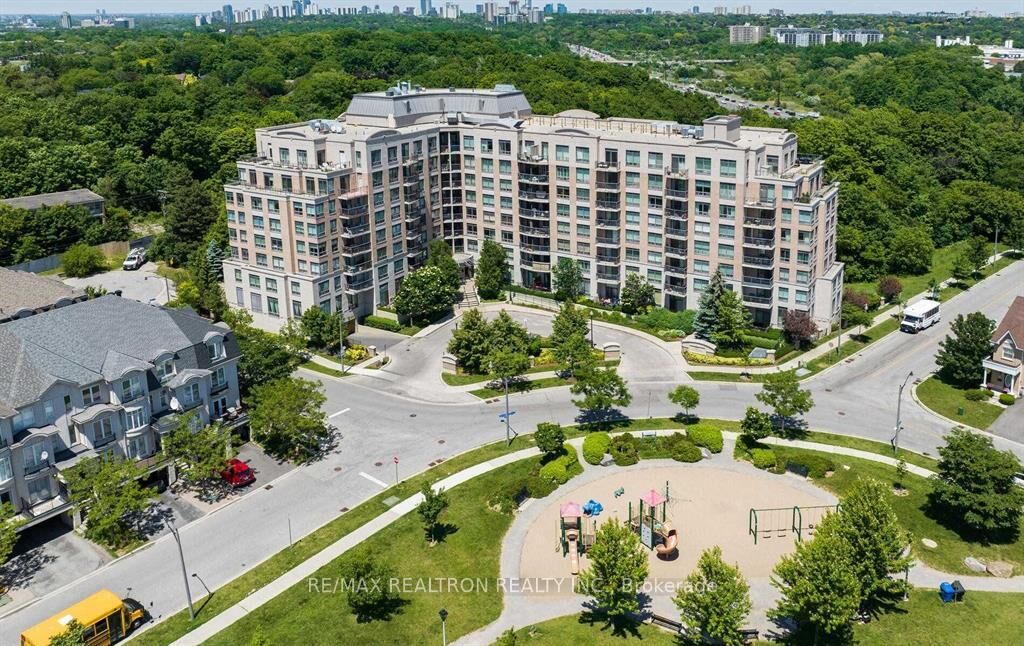 Property Photo:  16 Dallimore Circle 414  ON M3C 4C4 