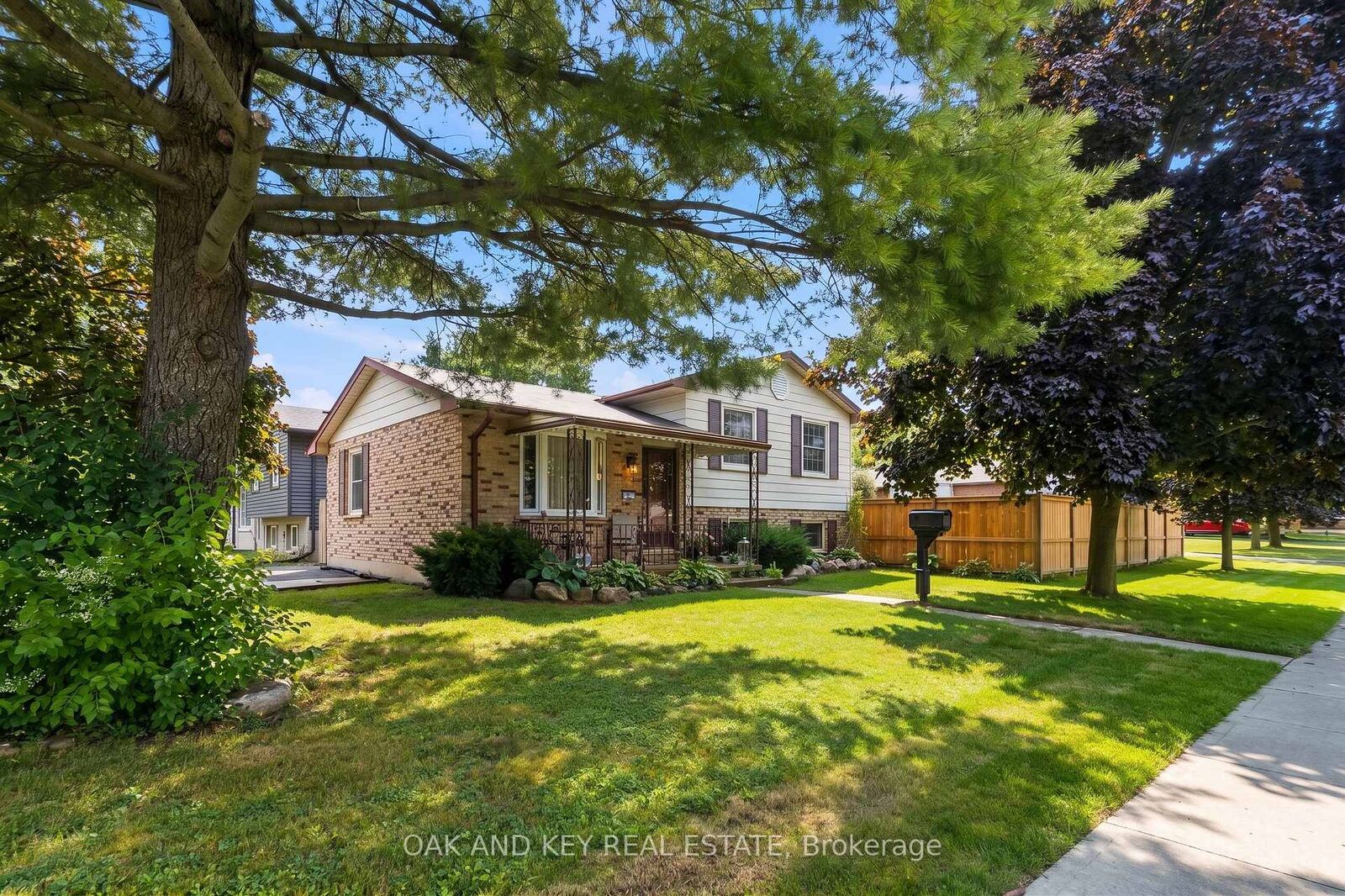 Property Photo:  1 Vanier Place  ON N5R 5L2 