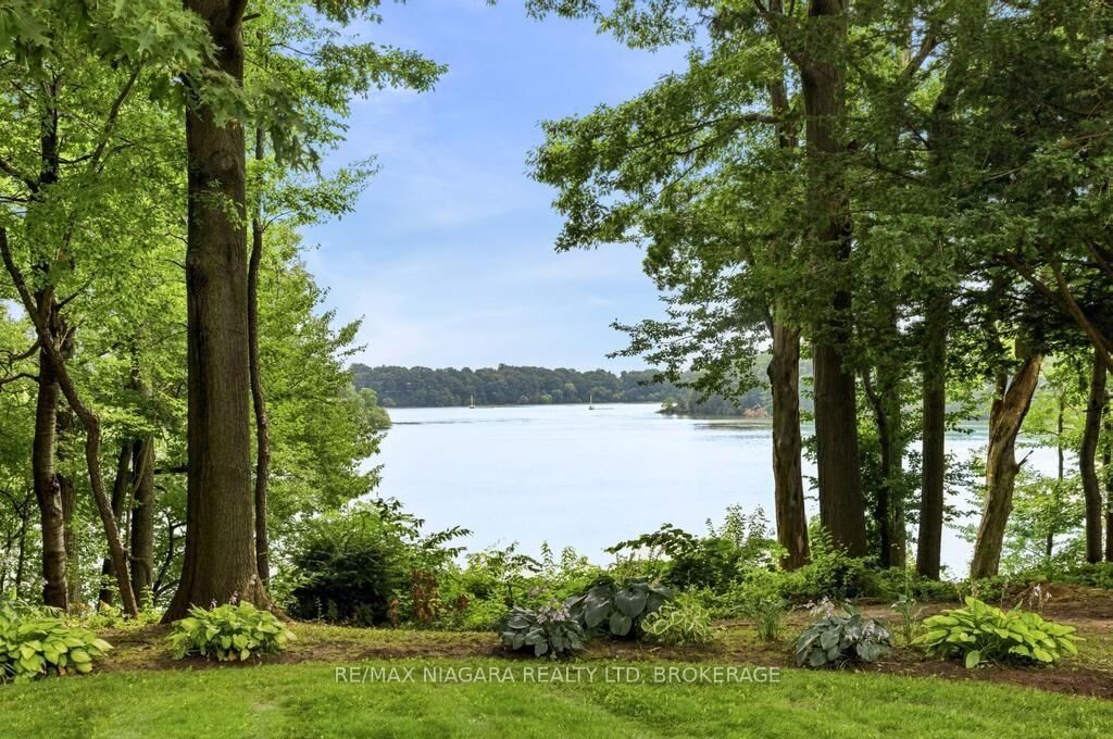 Property Photo:  45 Port Master Drive  ON L2N 6X3 