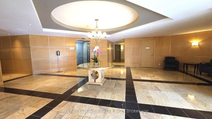 Property Photo:  205 Bolton Street 121  ON K1N 1K7 