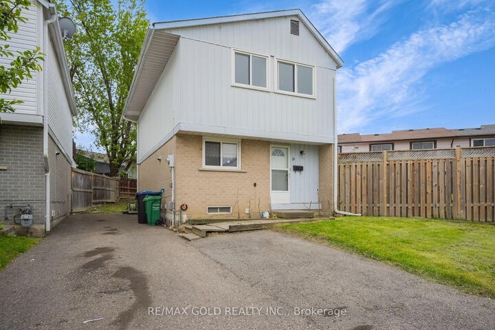 Property Photo:  9 Havenbrook Court  ON L6S 2B4 