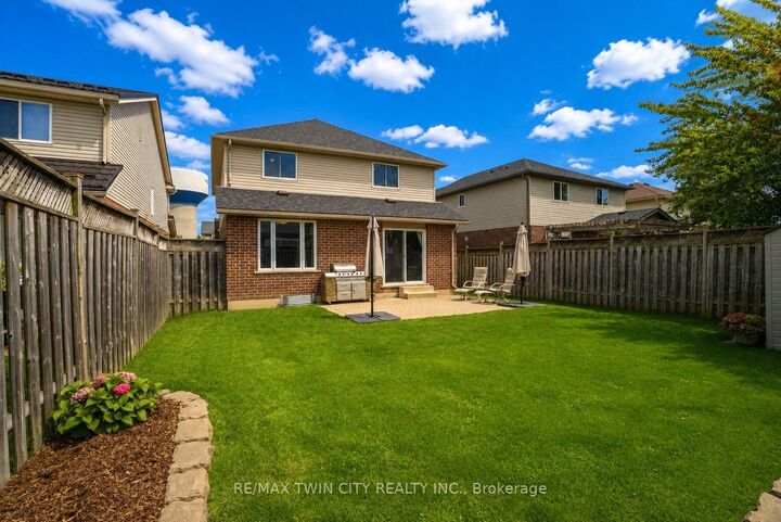 Property Photo:  64 Brenneman Drive  ON N3A 4M9 
