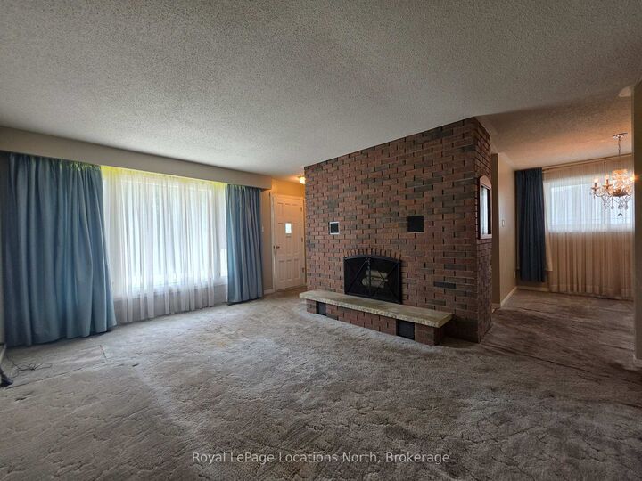Property Photo:  508 Spruce Street  ON L9Y 3H6 