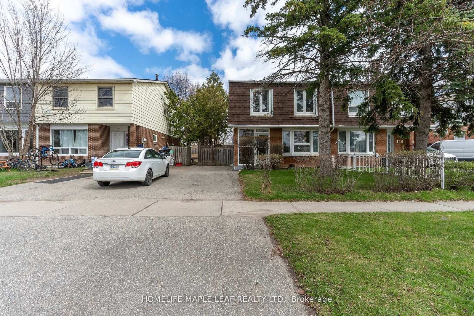 Property Photo:  148 Hansen Road N  ON L6V 2G6 