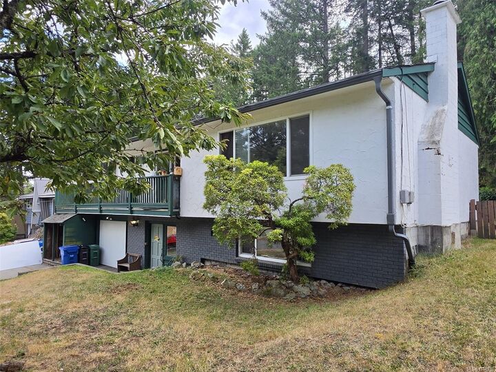 Property Photo:  3657 Sunrise Pl  BC V9T 2S7 