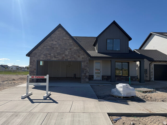Property Photo: 372 S 4300 W 609 UT 84015