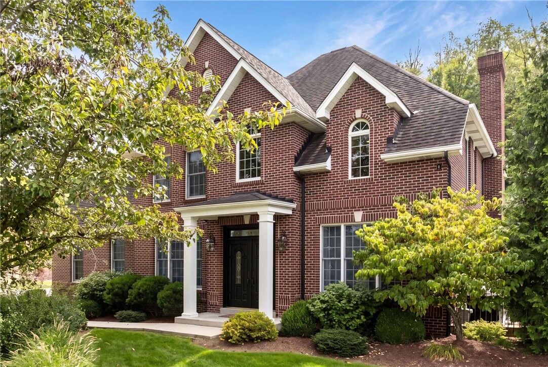 Property Photo:  3040 Thomas Jefferson Dr  PA 15025 