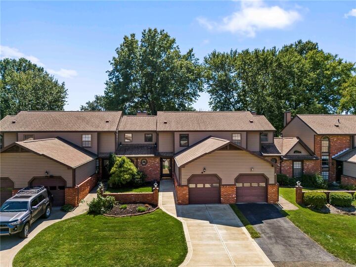 Property Photo:  1107 Valleyview Dr  PA 15055 