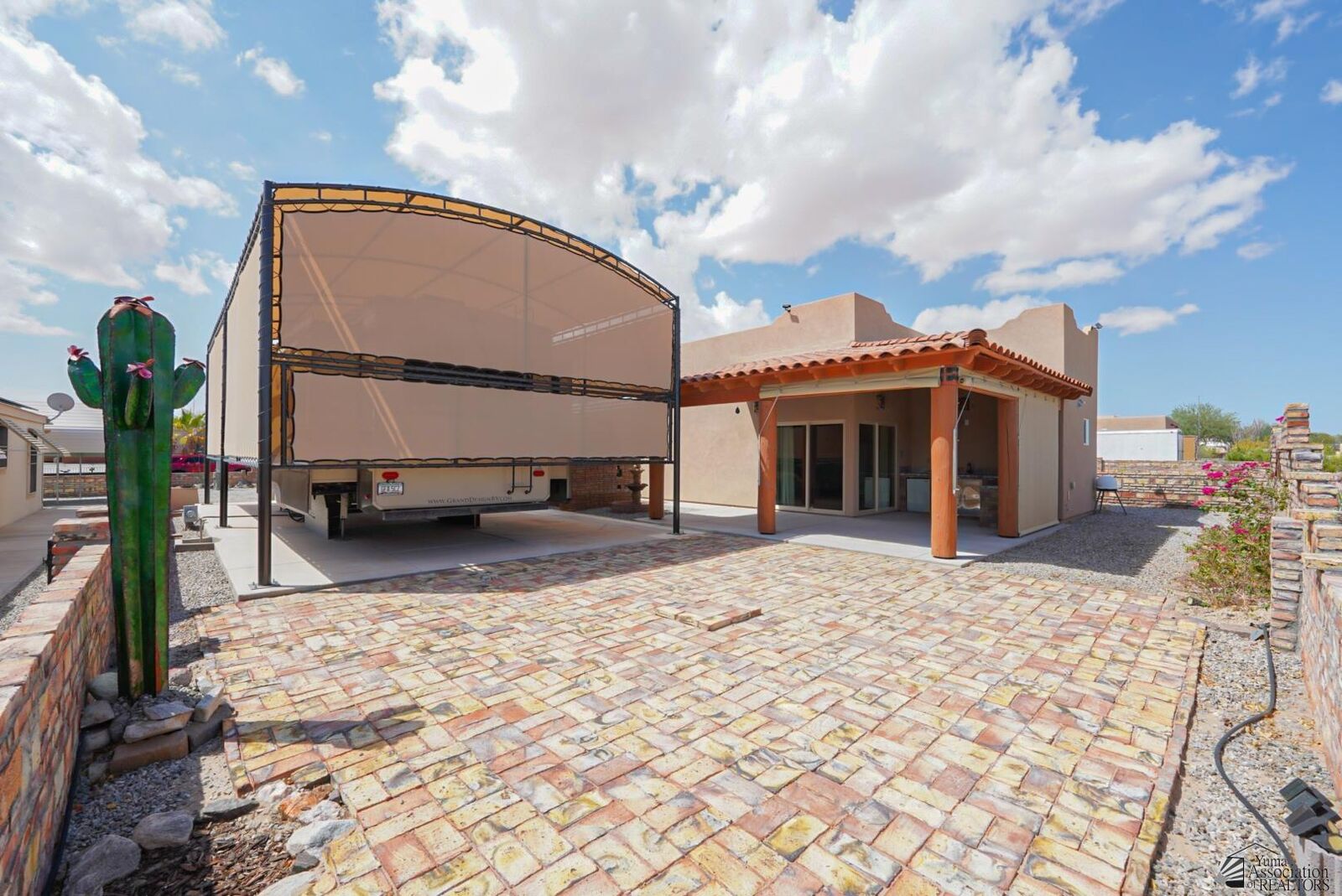 Property Photo:  12608 E 47 St  AZ 85367 