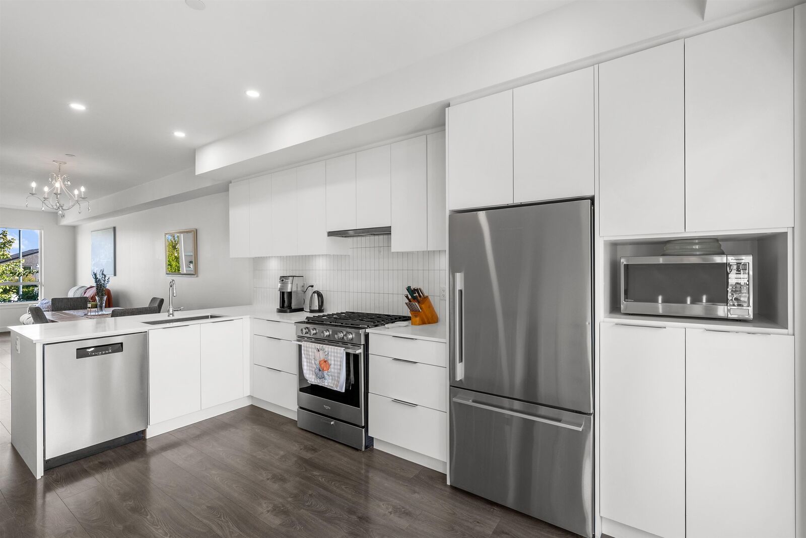 Property Photo:  4292 Wolf Way 15  BC V4M 0E1 