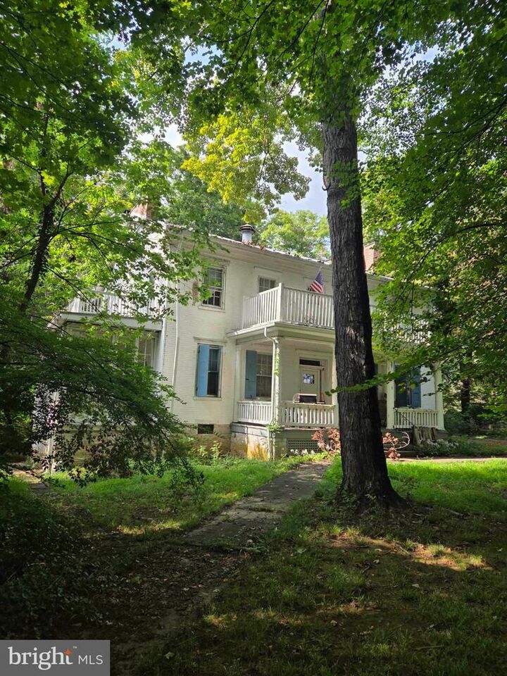 Property Photo:  9 Carlisle Road  PA 17241 
