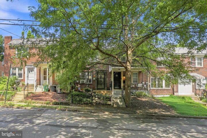 Property Photo:  825 Union Street  PA 17603 