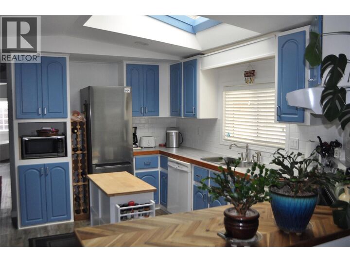 Property Photo: 610 Katherine Road 10 BC V1Z 3G2