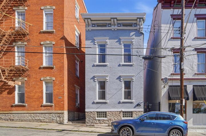 Property Photo:  558 Milton Street  OH 45202 