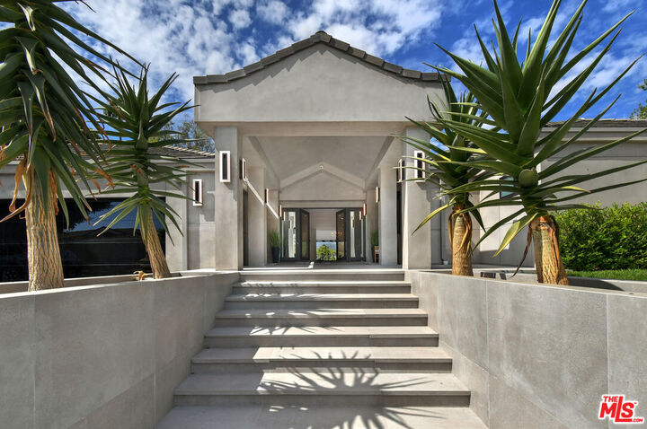 Property Photo:  4423 Bergamo Dr  CA 91436 