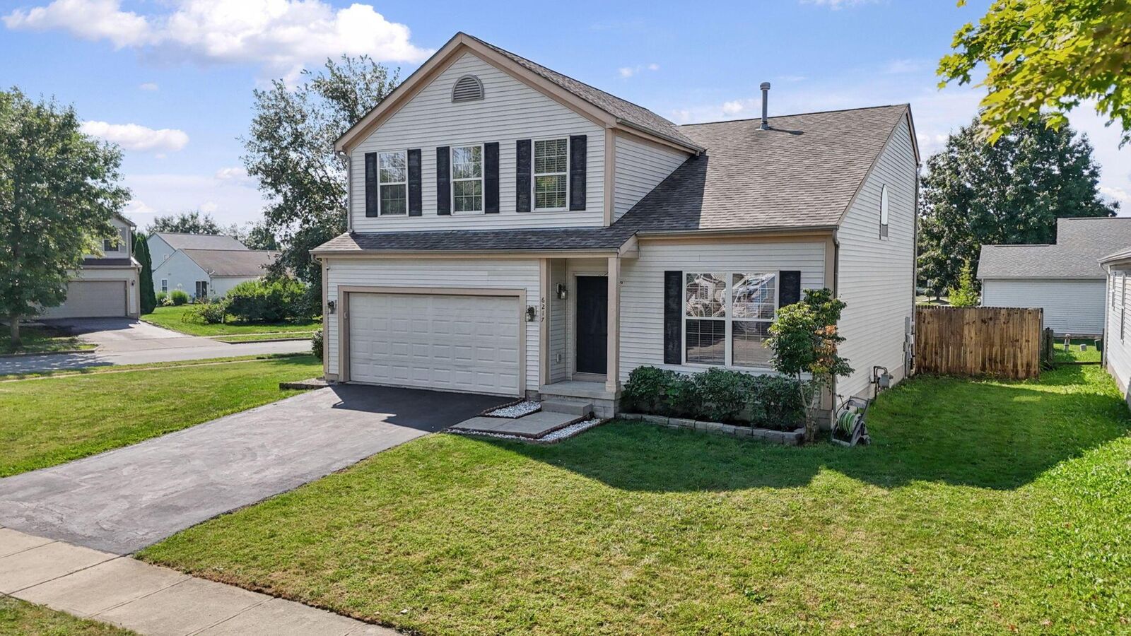Property Photo: 6217 Plumfield Drive OH 43110