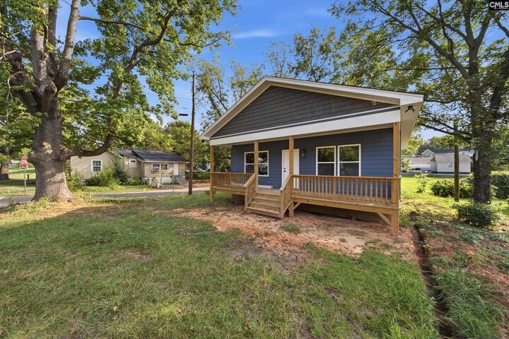 Property Photo:  401 Drayton  SC 29108 