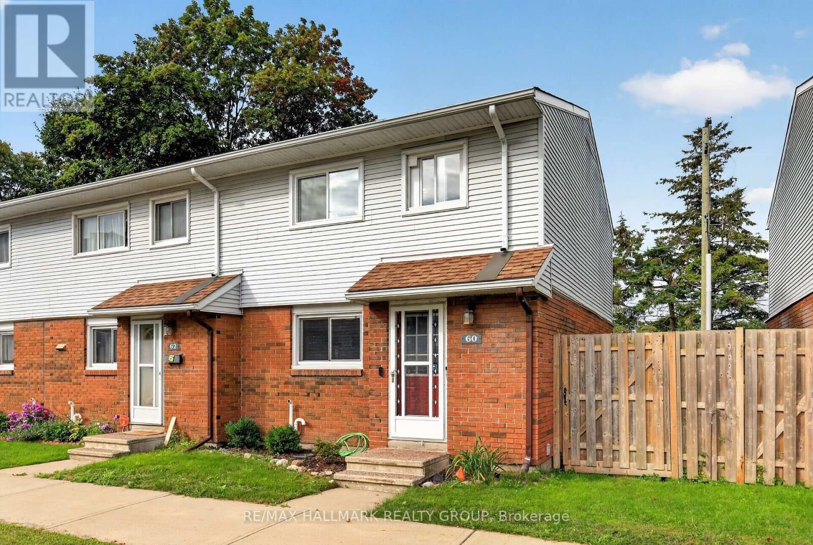 Property Photo:  1045 Morrison Drive 60  ON K2H 7L2 