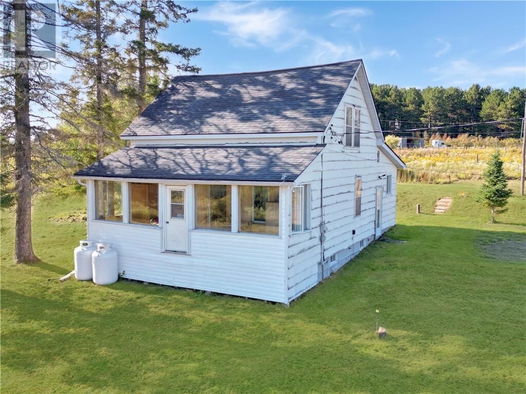 Property Photo:  5 Henry Street  ON P0M 3E0 