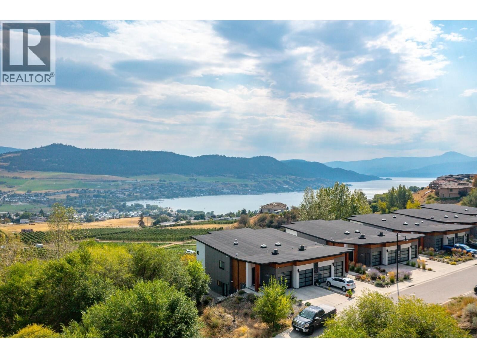 Property Photo:  206 Vineyard Way  BC V1H 1Z7 