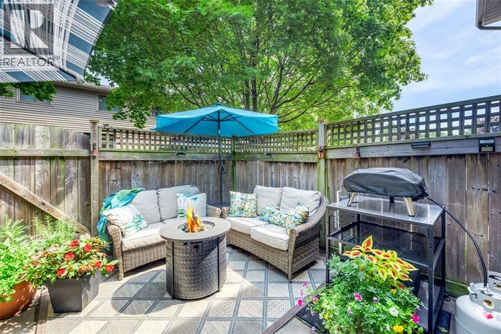 Property Photo: 27 York Crescent 71 ON N7S 6H9