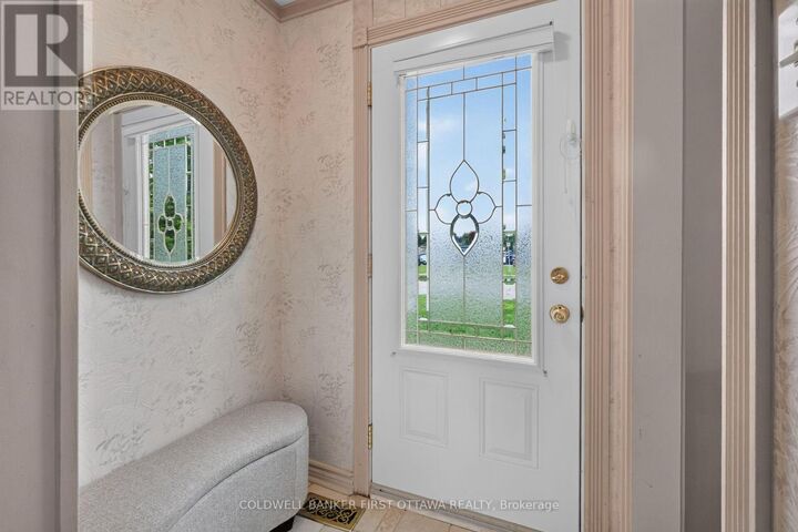 Property Photo: 1404 Matheson Road ON K1J 8B6