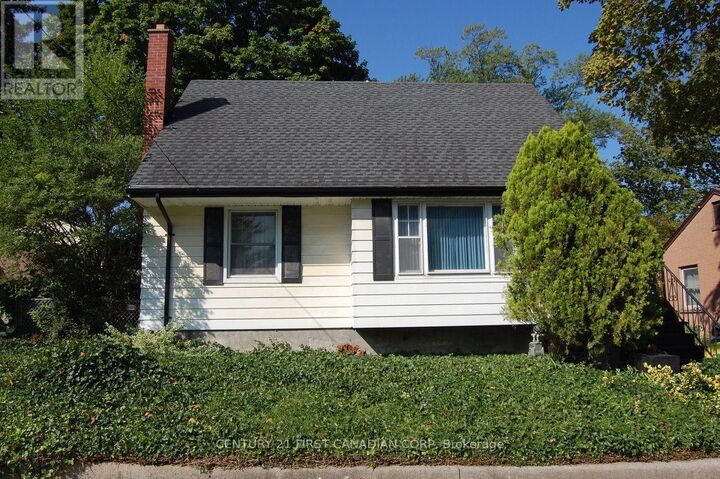 Property Photo: 166 Foster Avenue ON N6H 2L1