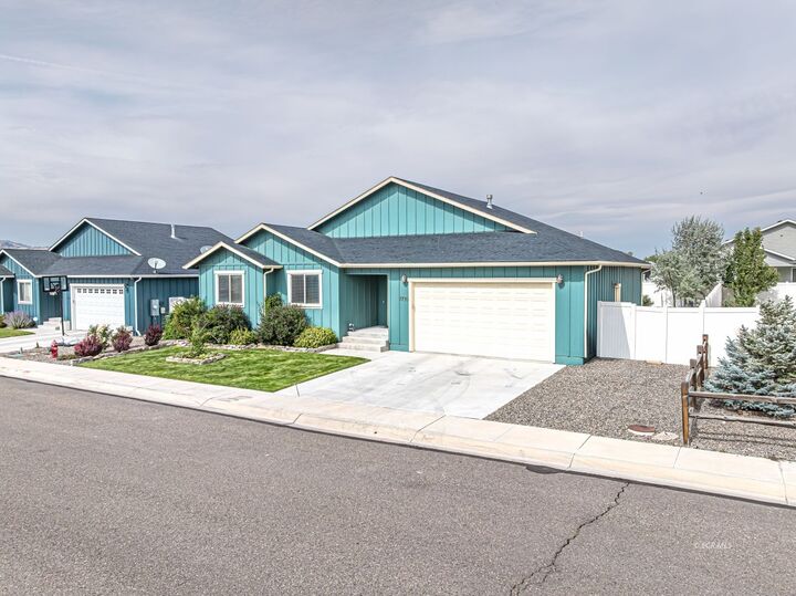 Property Photo:  1730 Flagstone Drive  NV 89801 