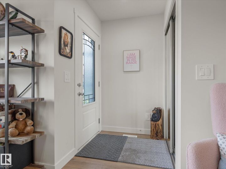 Property Photo:  31 Nouveau Drive  AB T8N 7Z7 