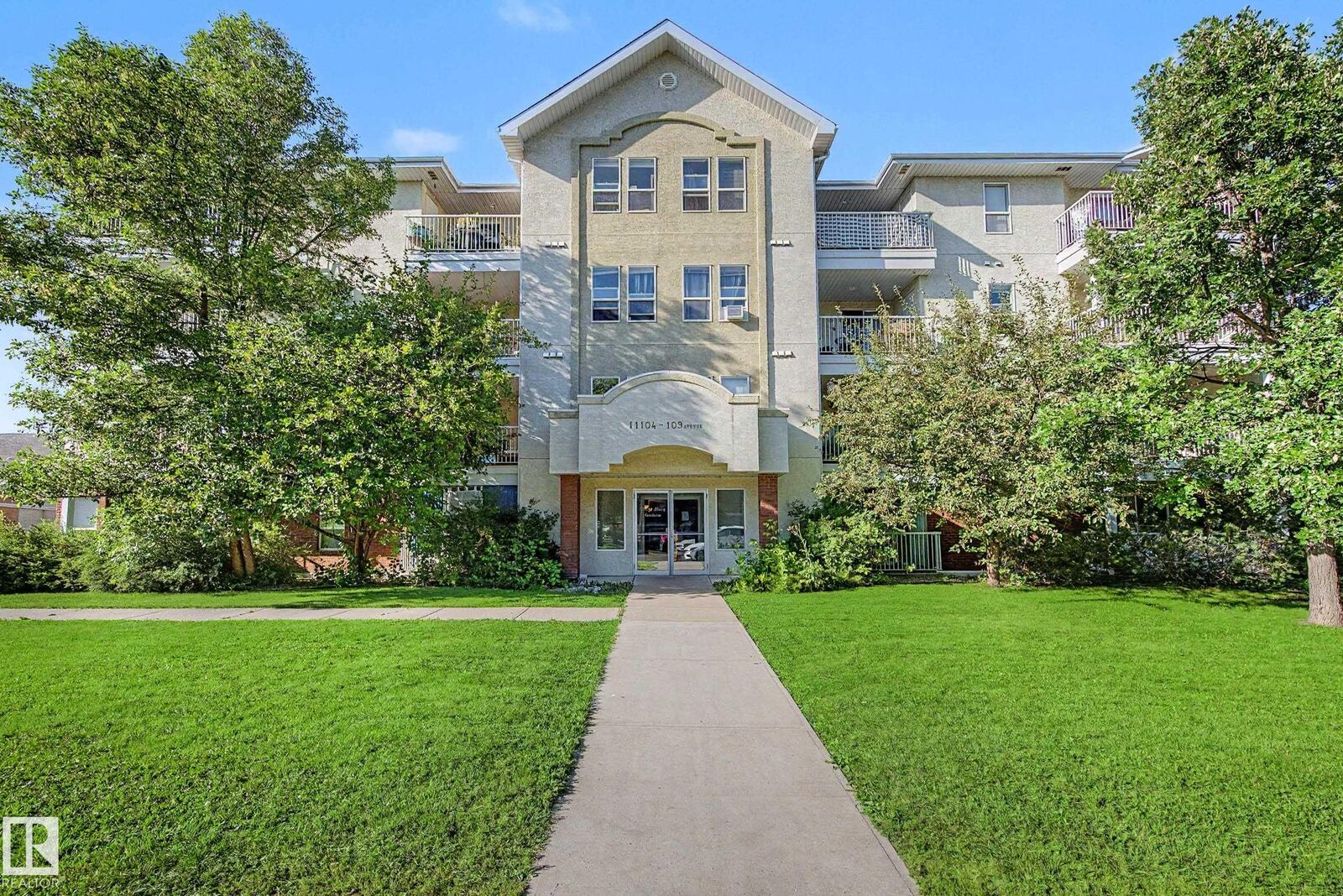 Property Photo:  11104 109 Avenue NW 204  AB T5H 1E1 