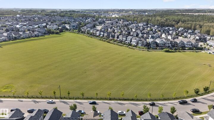 Property Photo:  325 Hawks Ridge Boulevard NW  AB T5S 0M4 
