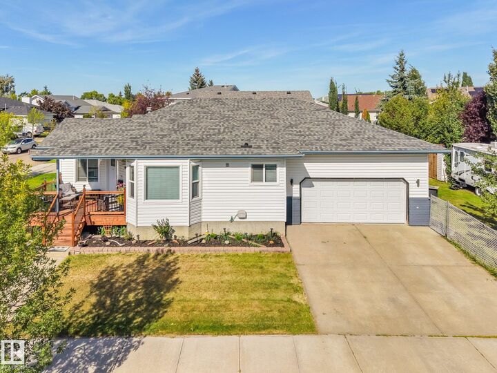 Property Photo:  1 Mullen Court  AB T9E 6S3 
