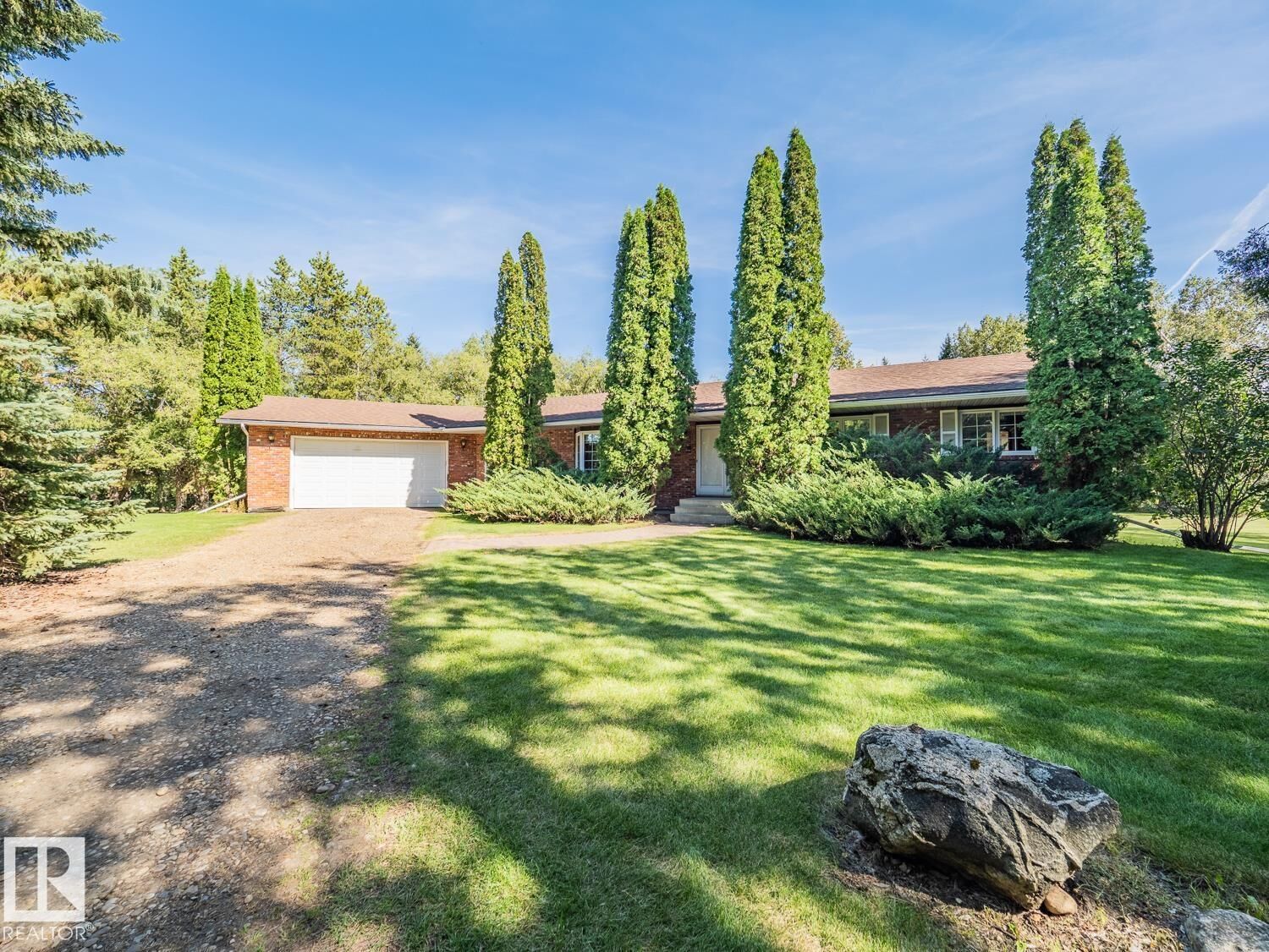Property Photo:  50242 Rge Rd 244A 1090  AB T4X 0P4 